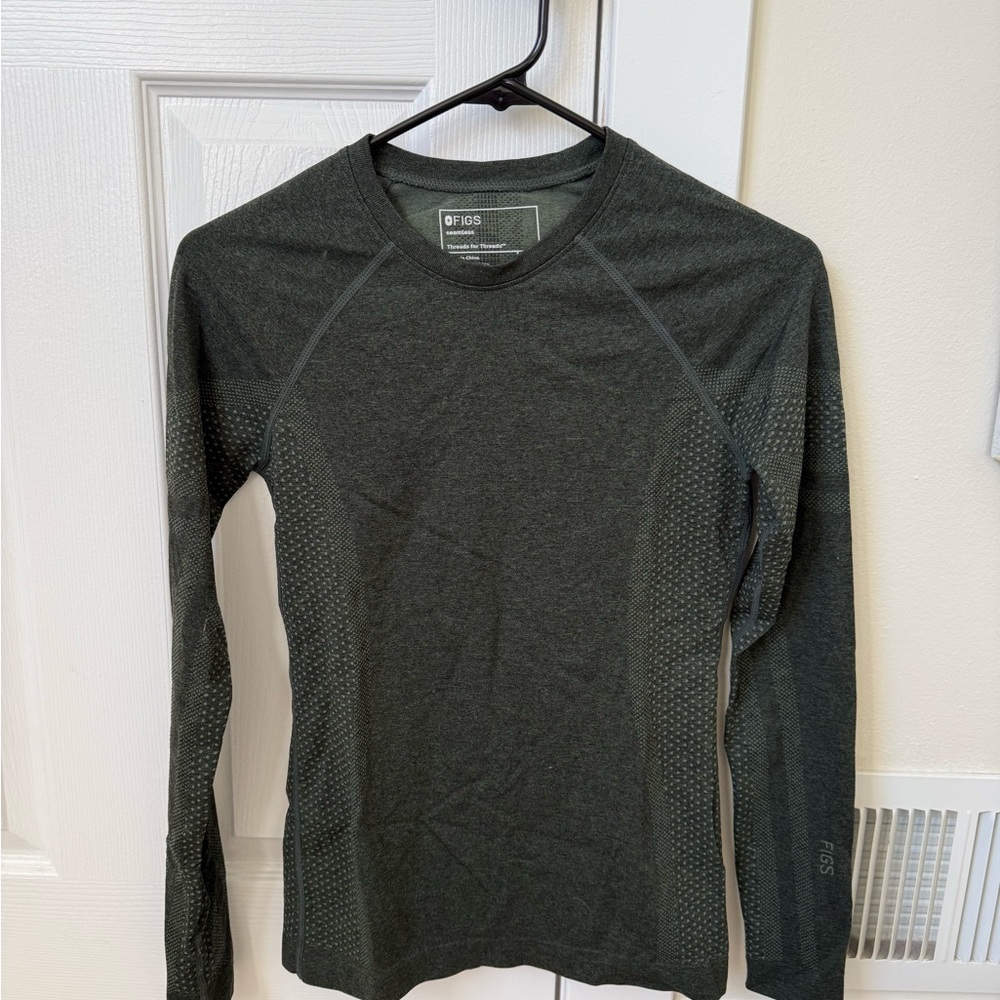 Figs Women’s Green Salta top